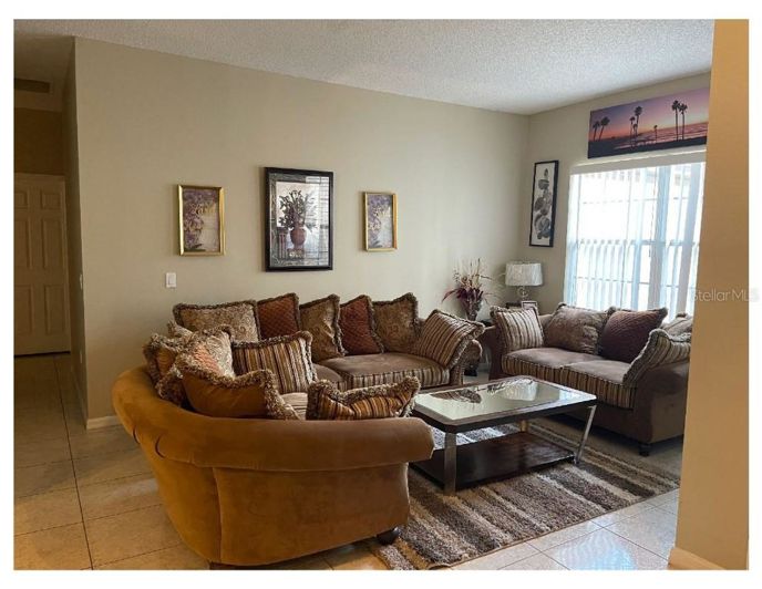 Image No.4-4 Bed Property for sale