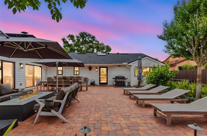 Image No.39-3 Bed Property for sale