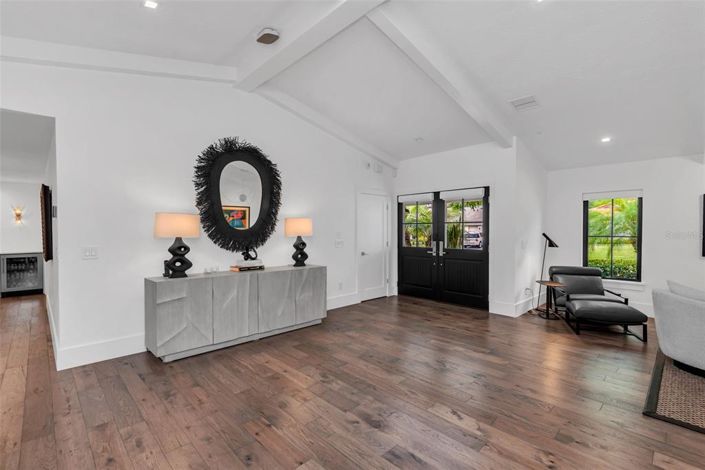 Image No.8-3 Bed Property for sale