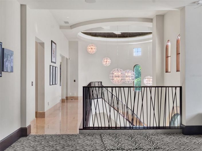 Image No.45-6 Bed Property for sale