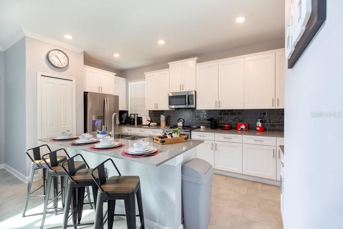 Image No.12-5 Bed Property for sale