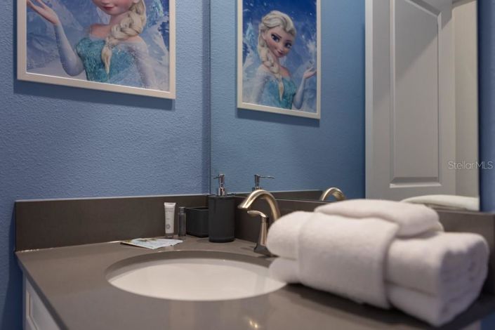 Image No.31-5 Bed Property for sale