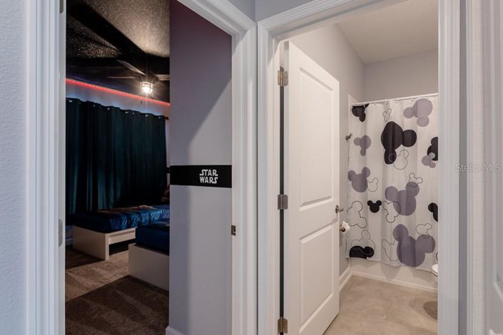 Image No.35-5 Bed Property for sale