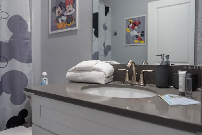 Image No.45-5 Bed Property for sale