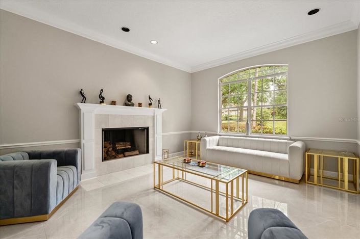 Image No.15-5 Bed Property for sale