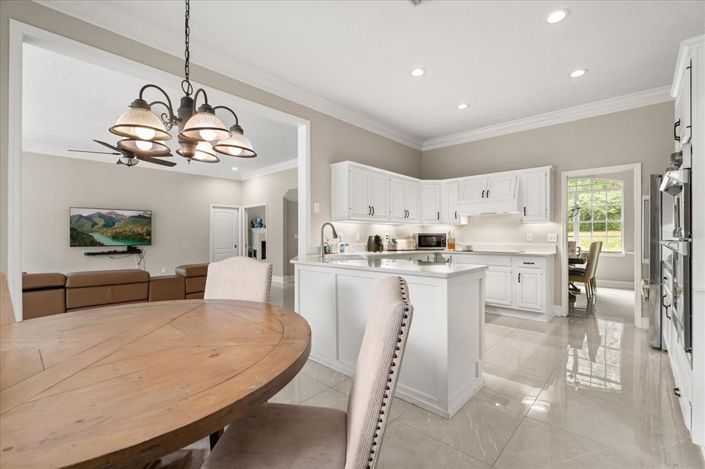 Image No.21-5 Bed Property for sale