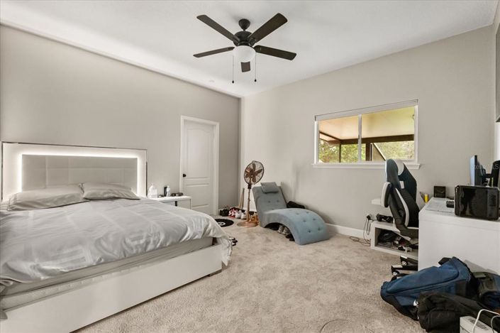 Image No.37-5 Bed Property for sale