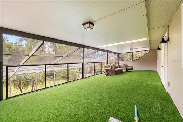 Image No.42-5 Bed Property for sale