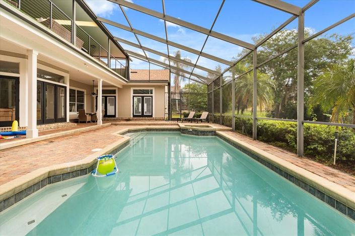 Image No.45-5 Bed Property for sale