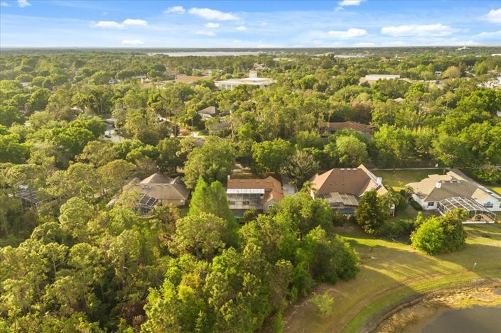 Image No.5-5 Bed Property for sale