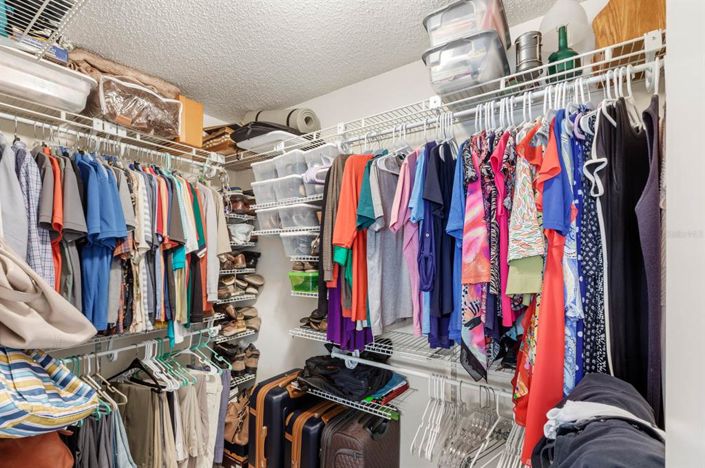 Image No.23-3 Bed Property for sale