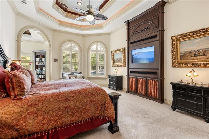 Image No.39-5 Bed Property for sale