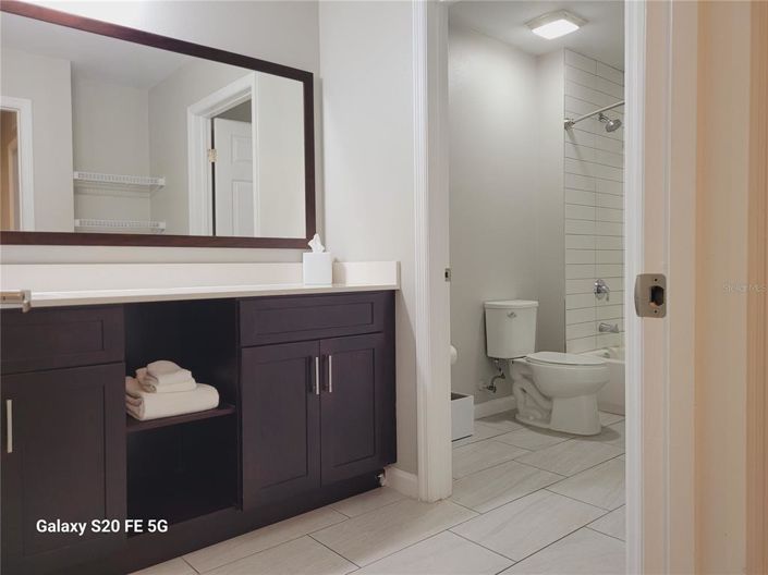 Image No.28-3 Bed Property for sale