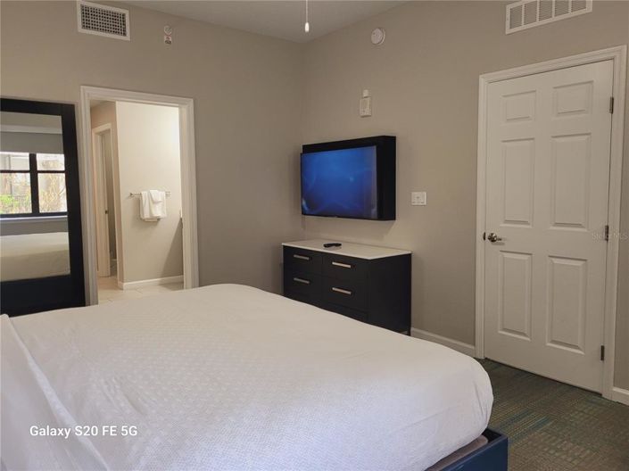 Image No.48-3 Bed Property for sale