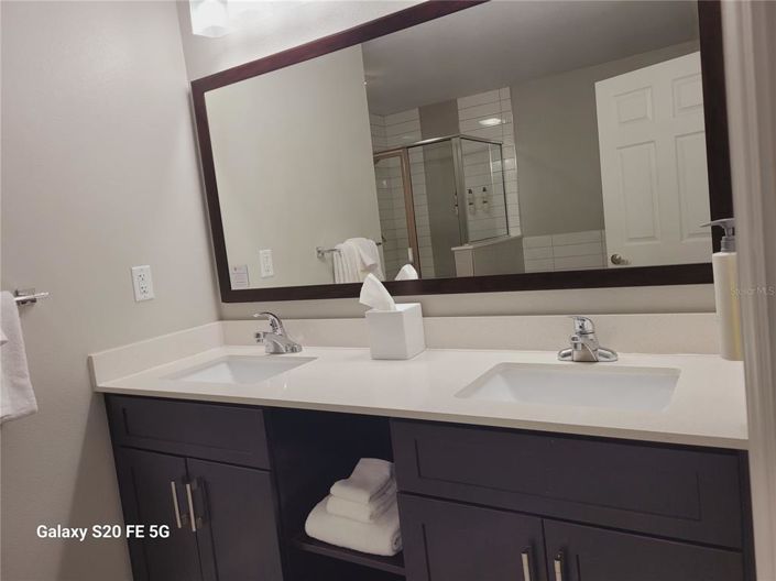 Image No.52-3 Bed Property for sale