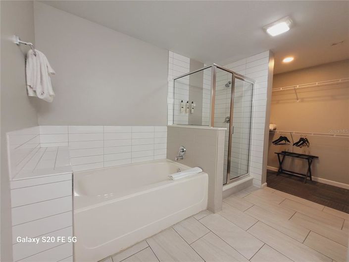 Image No.54-3 Bed Property for sale