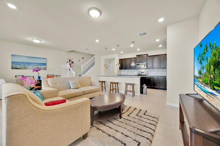 Image No.13-5 Bed Townhouse for sale