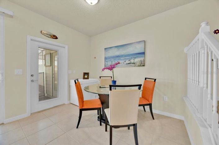 Image No.14-5 Bed Townhouse for sale