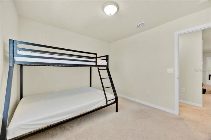 Image No.21-5 Bed Townhouse for sale