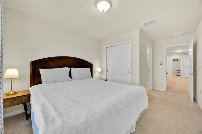 Image No.25-5 Bed Townhouse for sale