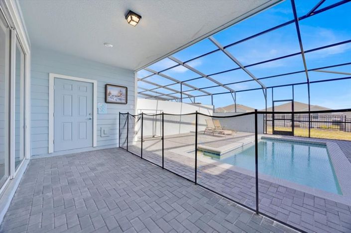 Image No.32-5 Bed Townhouse for sale