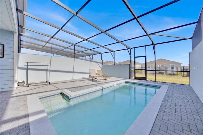 Image No.34-5 Bed Townhouse for sale