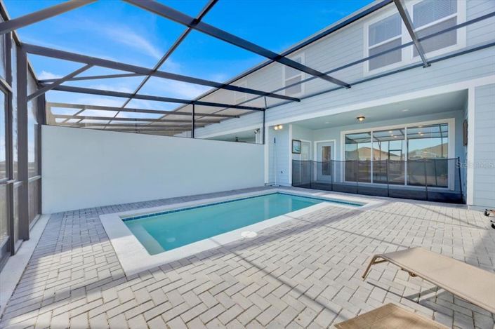 Image No.36-5 Bed Townhouse for sale