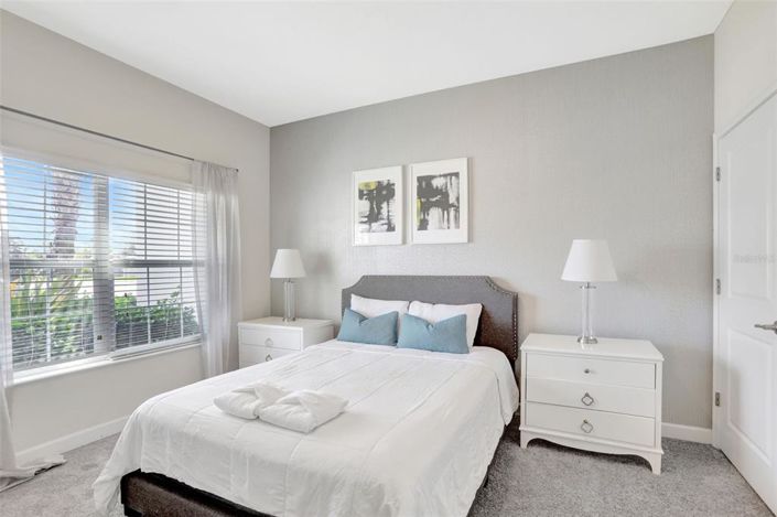 Image No.20-4 Bed Townhouse for sale