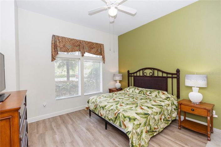 Image No.12-3 Bed Property for sale