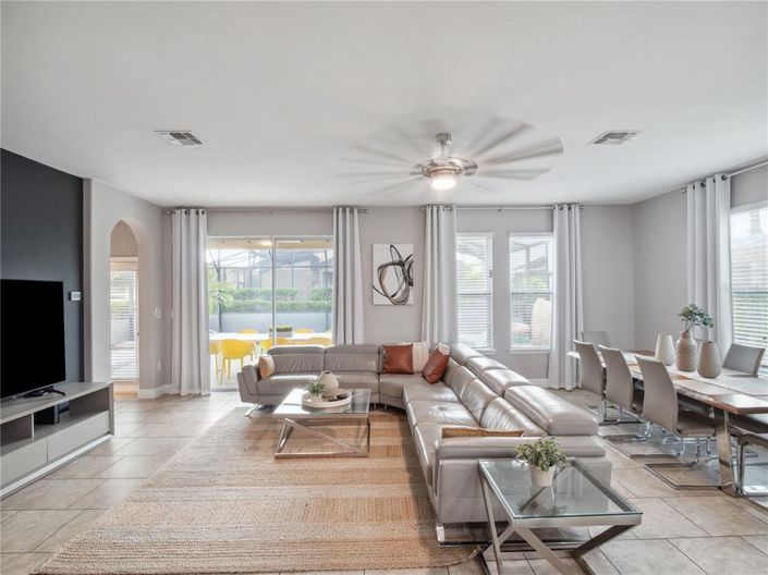 Image No.8-Propriété de 6 chambres à vendre à Davenport