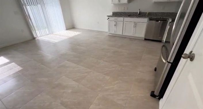 Image No.4-3 Bed Townhouse for sale