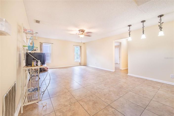 Image No.14-Propriété de 3 chambres à vendre à Kissimmee