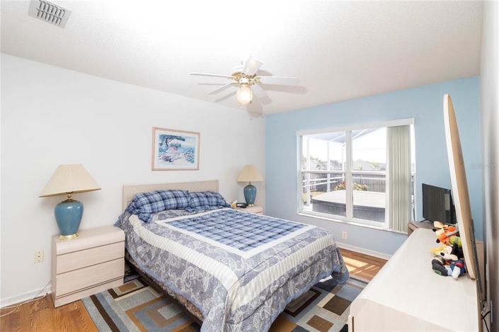 Image No.15-4 Bed Property for sale