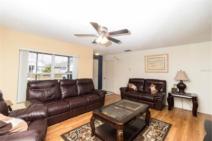 Image No.7-4 Bed Property for sale