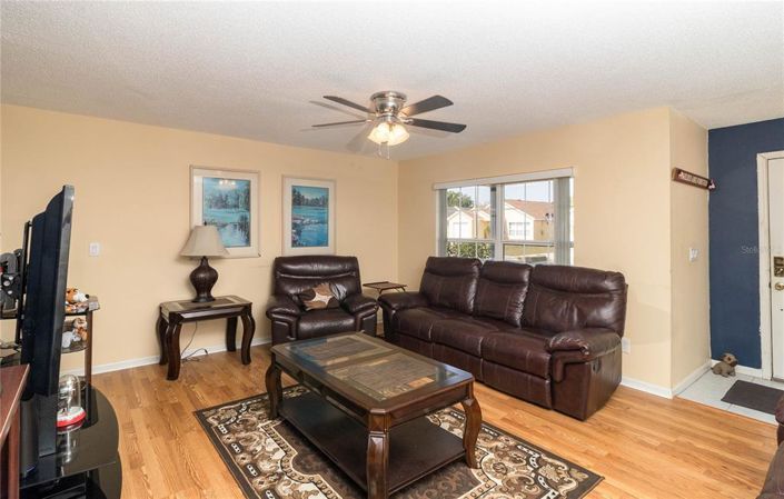 Image No.8-4 Bed Property for sale