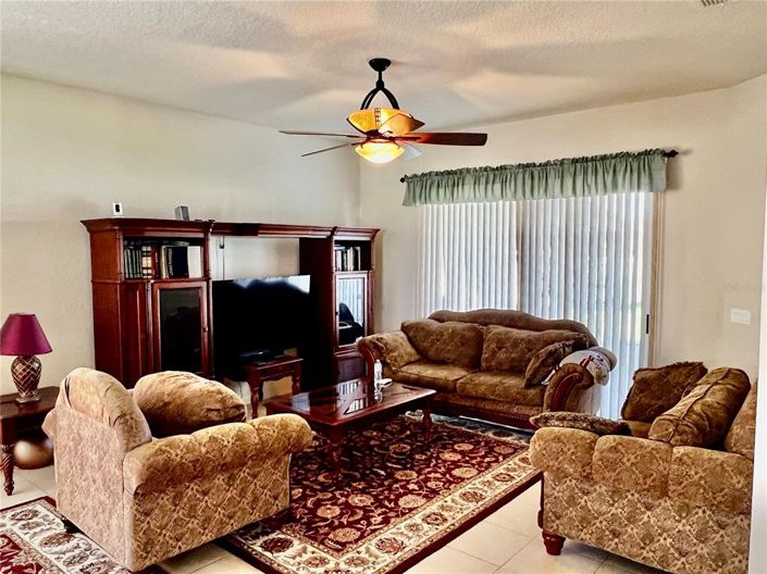Image No.7-Propriété de 4 chambres à vendre à Kissimmee