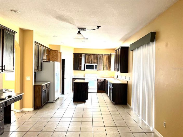 Image No.5-Propriété de 5 chambres à vendre à Kissimmee