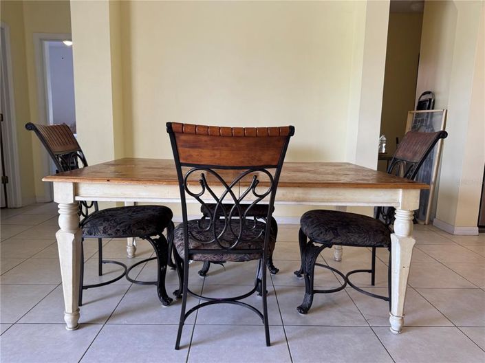 Image No.8-4 Bed Property for sale