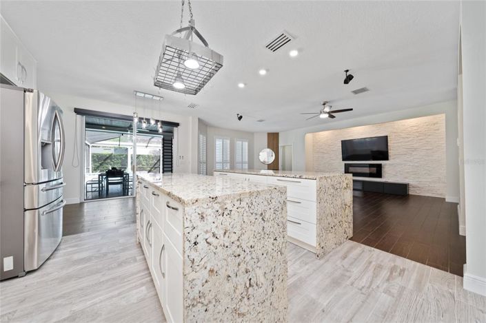 Image No.11-4 Bed Property for sale