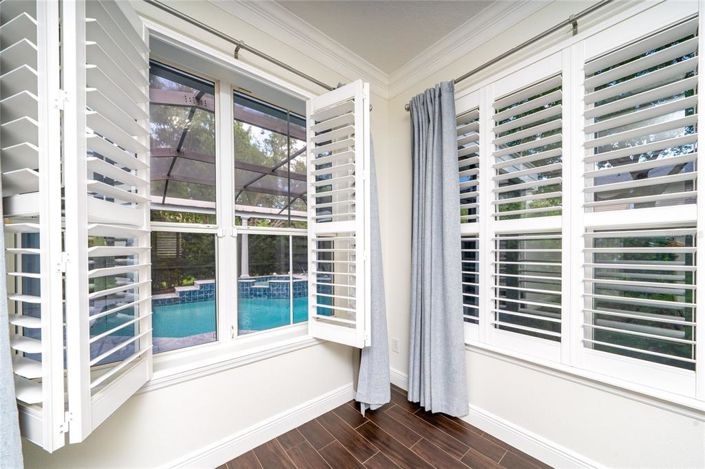 Image No.19-4 Bed Property for sale