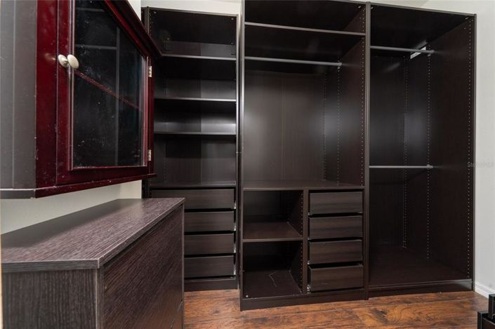 Image No.22-4 Bed Property for sale