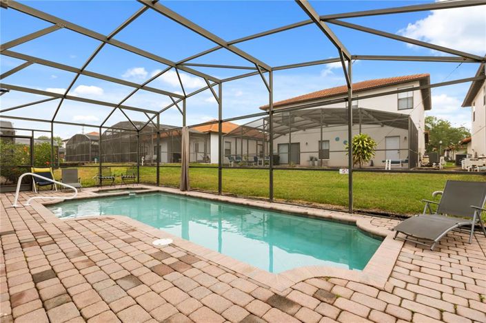 Image No.4-4 Bed Property for sale