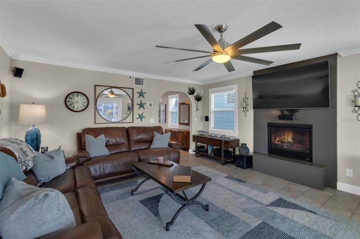 Image No.13-3 Bed Property for sale