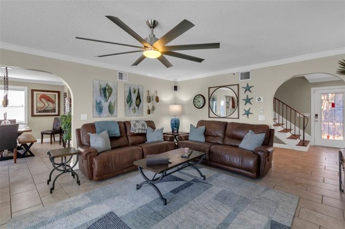 Image No.14-3 Bed Property for sale