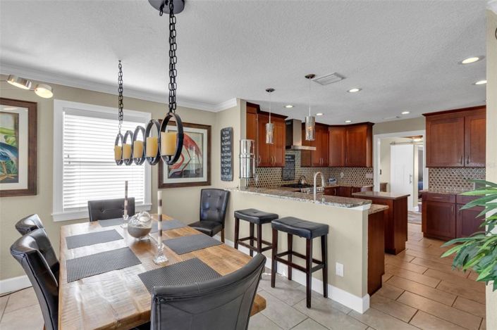 Image No.17-3 Bed Property for sale