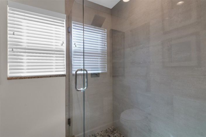 Image No.50-3 Bed Property for sale