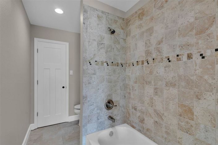 Image No.56-3 Bed Property for sale