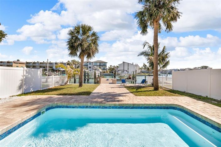 Image No.60-3 Bed Property for sale