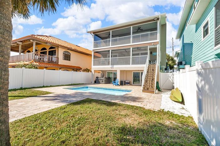 Image No.63-3 Bed Property for sale