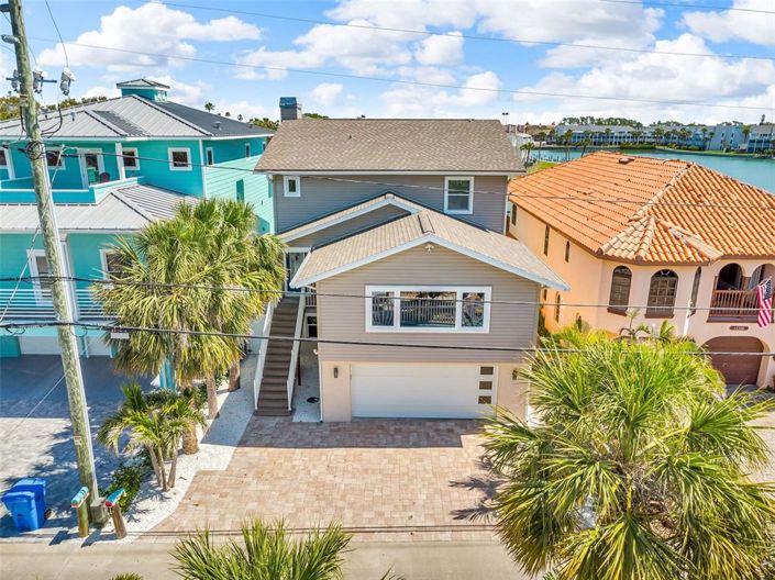 Image No.79-3 Bed Property for sale